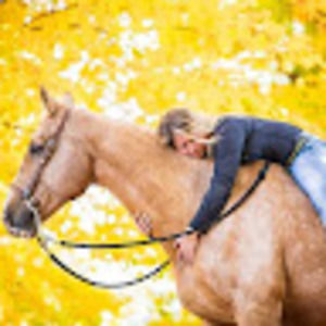 Meet your Posher, Laura